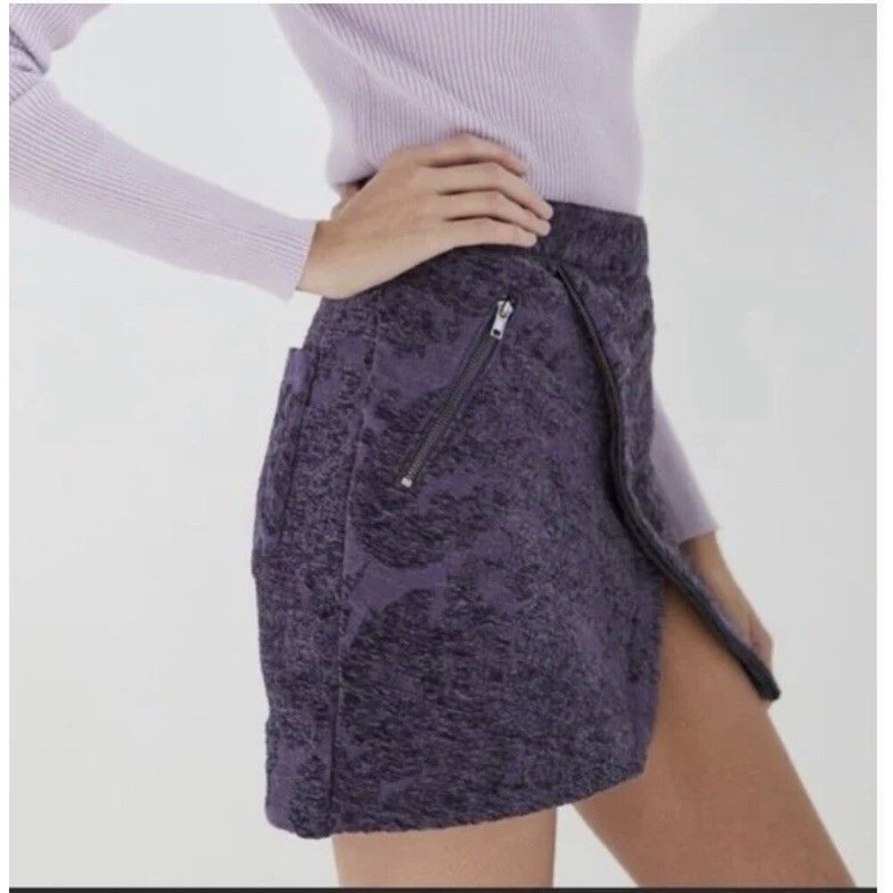 Urban Outfitters  Joan Textured Asymmetrical Mini Skirt Size M